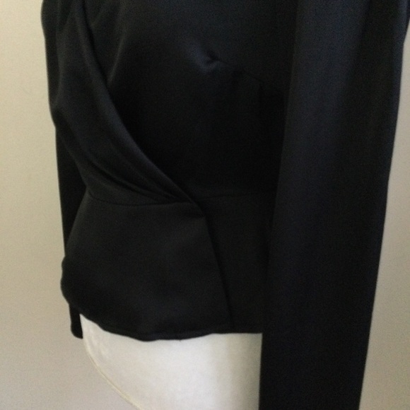 FOREVER 21 Black V-Neck Blouse Black Peplum Long Sleeves Size M NWT - Picture 3 of 6